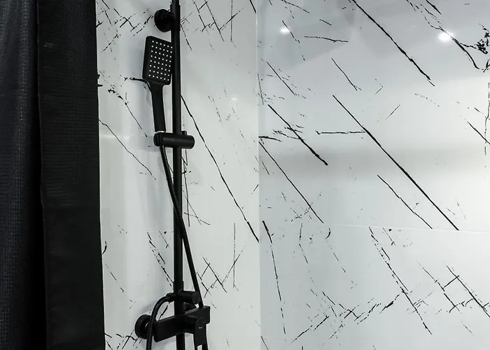 Super Stylish & With Shared Terrace By Flat Mаnager Lejlighed