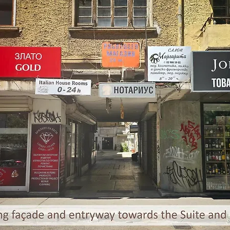 Super Stylish & With Shared Terrace By Flat Mаnager شقة *